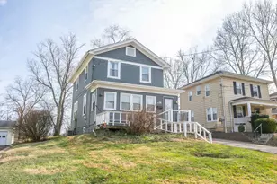 1118 Burns Ave, Cincinnati, OH 45215 - Photo 3