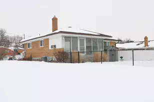 5773 Fourson Dr, Cincinnati, OH 45233 - Photo 11