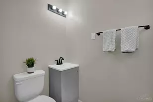 290 Nelson Ln, Springdale, OH 45246 - Photo 17