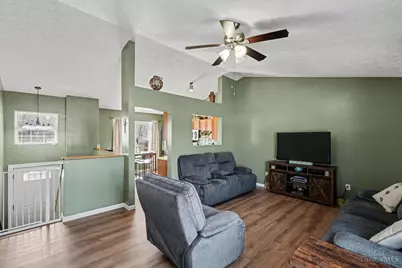 317 Robin Avenue, Mount Orab, OH 45154 - Photo 7