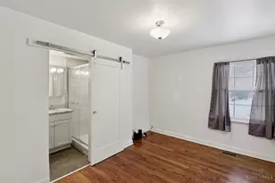 335 Albion Ave, Glendale, OH 45246 - Photo 11