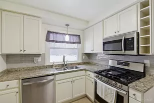 335 Albion Ave, Glendale, OH 45246 - Photo 7