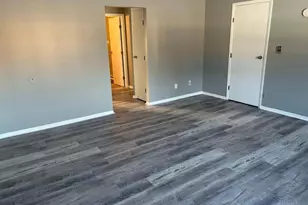 5467 Southgate Blvd, Fairfield, OH 45014 - Photo 3