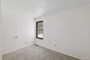 7109 Woodridge Dr, Anderson Township, OH 45230 - Photo 25