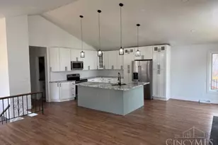 2559 Concordgreen Dr, Cincinnati, OH 45244 - Photo 3