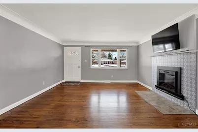 752 Louanne Lane, Miami Township, OH 45140 - Photo 17