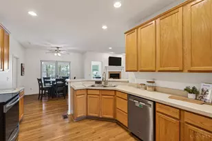 4365 Classic Dr, Blue Ash, OH 45241 - Photo 11