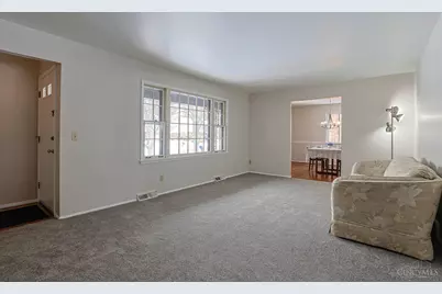 2530 Falconbridge Drive, Cincinnati, OH 45238 - Photo 7