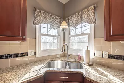 308 Yorkshire Lane, Beavercreek, OH 45385 - Photo 15