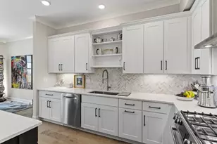 230 Vintage Club Dr, Montgomery, OH 45249 - Photo 7