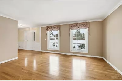 8363 Shadowpoint Court, Montgomery, OH 45242 - Photo 11