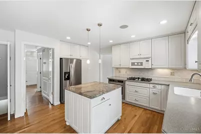 8363 Shadowpoint Court, Montgomery, OH 45242 - Photo 19