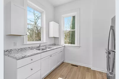 3138 Woodburn Avenue, Cincinnati, OH 45207 - Photo 5