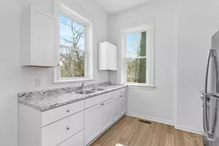 3138 Woodburn Ave, Cincinnati, OH 45207 - Photo 5