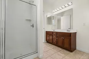 1443 Laurel Park Dr, Cincinnati, OH 45214 - Photo 17