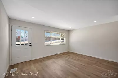 972 Glasgow Drive, Cincinnati, OH 45240 - Photo 5
