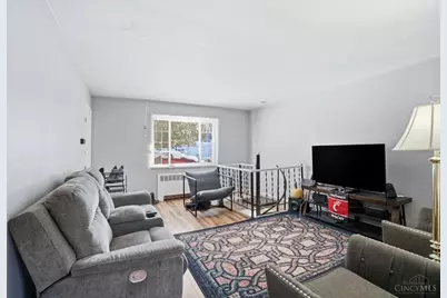 3091 Riddle View Lane, Cincinnati, OH 45220 - Photo 13