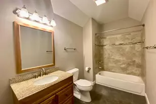 974 Dana Ave, Cincinnati, OH 45229 - Photo 37