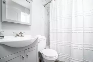 2117 Highland Ave, Cincinnati, OH 45219 - Photo 15