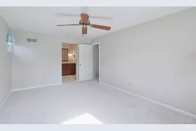 8488 Holiday Hills Drive, Cincinnati, OH 45255 - Photo 17