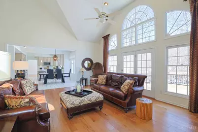 11108 Huntwicke Place, Blue Ash, OH 45241 - Photo 11