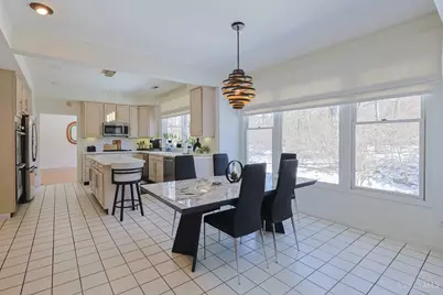 11108 Huntwicke Place, Blue Ash, OH 45241 - Photo 19