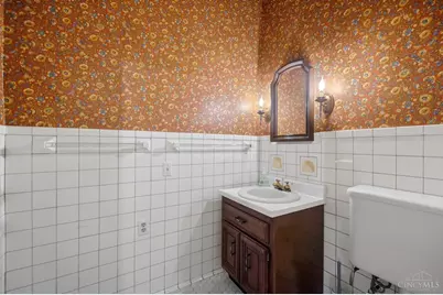 3870 Middleton Avenue, Cincinnati, OH 45220 - Photo 33
