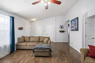 418 Lake Front Dr, Lebanon, OH 45036 - Photo 7