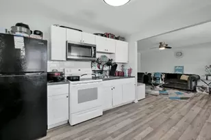 857 Steffen Ave, Cincinnati, OH 45215 - Photo 7