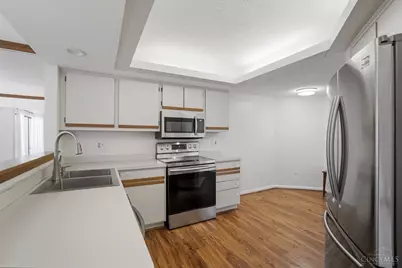 256 Centerbury Court #67, Springdale, OH 45246 - Photo 9