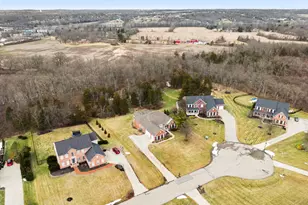 527 Sage Run Dr, Turtle Creek Township, OH 45036 - Photo 39