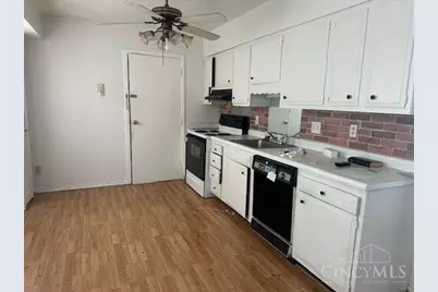 11424 Riga Court, Forest Park, OH 45240 - Photo 3