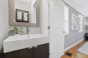 1 Hilltop Ln, Cincinnati, OH 45208 - Photo 33