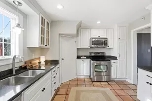 1 Hilltop Ln, Cincinnati, OH 45208 - Photo 15