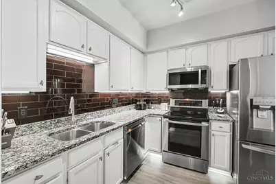 9305 Bridgecreek Drive, Springfield Township, OH 45231 - Photo 13