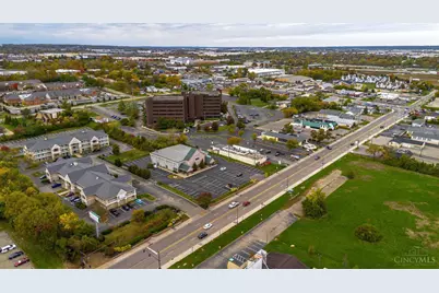 11473 Chester Road, Cincinnati, OH 45246 - Photo 9