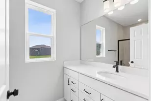 5980 Hawks Ln, Miami Township, OH 45150 - Photo 21