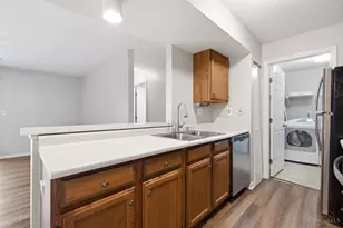 7633 Montgomery Rd, Sycamore Township, OH 45236 - Photo 15