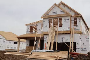 5974 Hawks Ln, Miami Township, OH 45150 - Photo 3