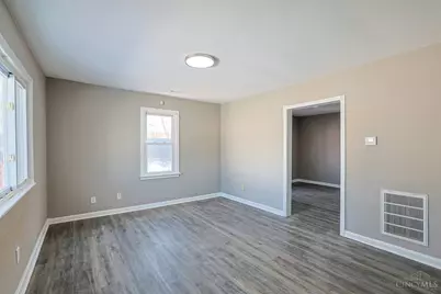 712 Abney Lane, Franklin, OH 45005 - Photo 5