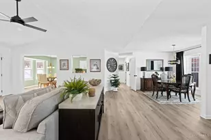 1065 Dunstan Ct, Hamilton Township, OH 45152 - Photo 9