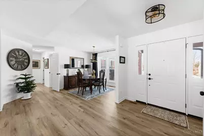 1065 Dunstan Court, Hamilton Township, OH 45152 - Photo 3