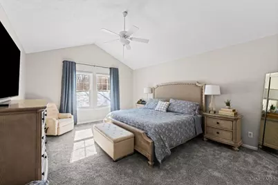 1065 Dunstan Court, Hamilton Township, OH 45152 - Photo 15