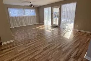 7909 Burgundy Ln, Cincinnati, OH 45224 - Photo 3