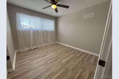 7909 Burgundy Lane, Cincinnati, OH 45224 - Photo 7