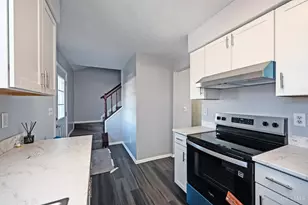 3433 Sunbury Ln, Colerain Township, OH 45251 - Photo 9