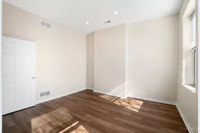 422 Clark Street, Cincinnati, OH 45203 - Photo 35