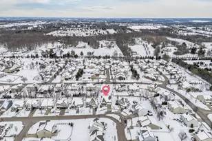 476 Haybrooke Dr, Hamilton Township, OH 45039 - Photo 7