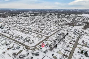 476 Haybrooke Dr, Hamilton Township, OH 45039 - Photo 9