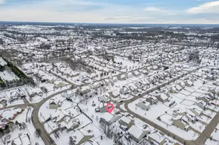 476 Haybrooke Dr, Hamilton Township, OH 45039 - Photo 11